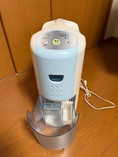 2016年製コンプレッサー式除湿機(コロナ)