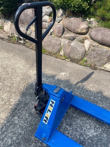 ハンドリフト