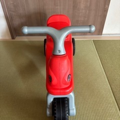 乗用玩具　キッズバイク　赤の画像