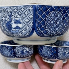 和柄のお皿5個組の画像