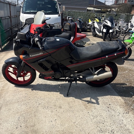 GPX250  始動のみ確認済み　　ベース車　書付き