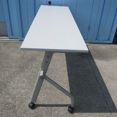 会議用テーブル　ホワイト　1500ｘ450ｘ700　スタックテーブルの画像