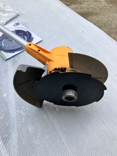 リョービ　草刈機　ak-1800 刈払機　100v