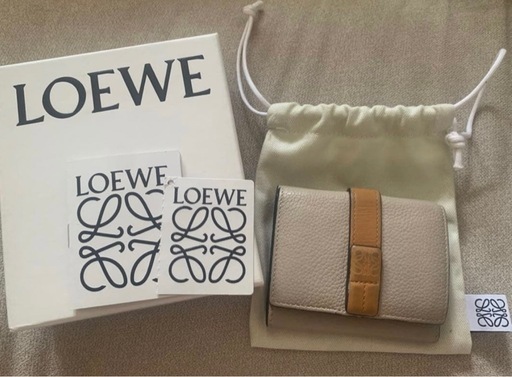 【正規品】LOEWE ロエベ　三つ折り財布 ベージュ/オレンジ　箱・保存袋付き