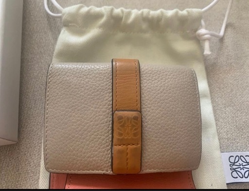 【正規品】LOEWE ロエベ　三つ折り財布 ベージュ/オレンジ　箱・保存袋付き