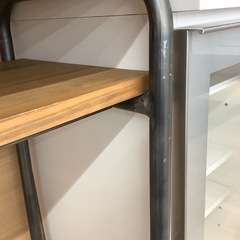 niko and…FURNITURE＆SUPPLYのカウンターテーブルのご紹介ですの画像