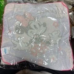 ミニーマウスのミニタオル(ハンドタオル)の画像