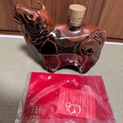サントリーローヤル干支ボトルの画像