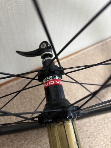 無名　カーボンホイール