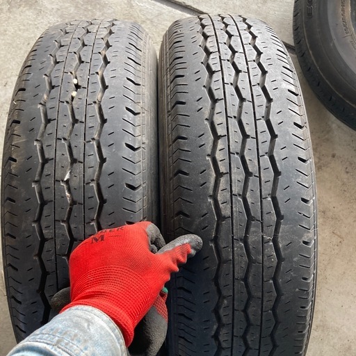 ブリヂストン　バンタイヤ　195/80R15