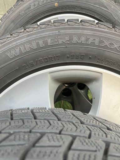 ダンロップ WINTER MAXX SJ8 215/60R17