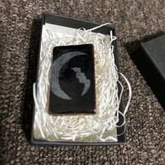 新品♥️月とコウモリの帯留め、着物の画像