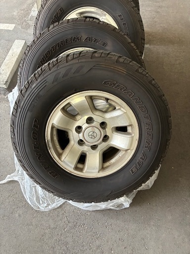 夏タイヤ　265/70r16 ダンロップグラントレックAT3   ハイラックスサーフ　