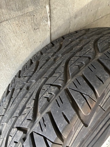 夏タイヤ　265/70r16 ダンロップグラントレックAT3   ハイラックスサーフ　
