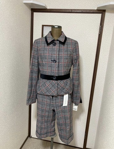 新品未使用　服　②