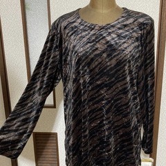 新品未使用　服　②の画像