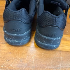 アヴィア　メンズシューズ　27.5の画像