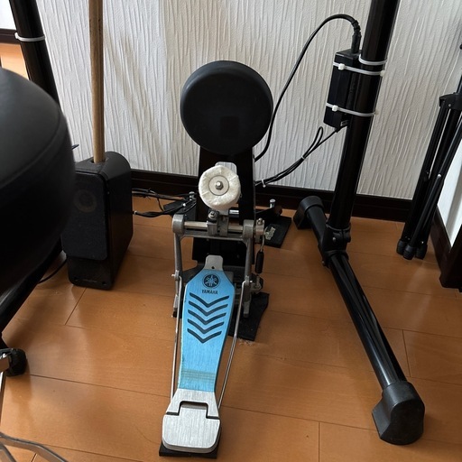 スピーカー付き、すぐ使える電子ドラムセット