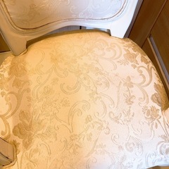 アンティーク　可愛い　 ホワイトチェア　椅子　の画像