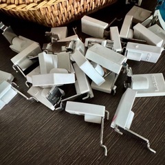 木の板４枚です！の画像