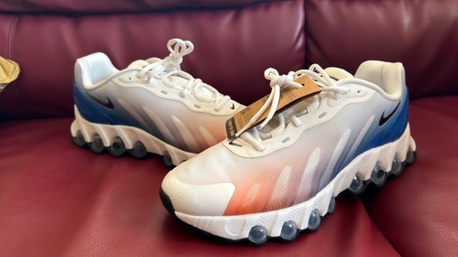 AIR MAX DN8 サミットホワイト　ブラック　32cm 新品未使用