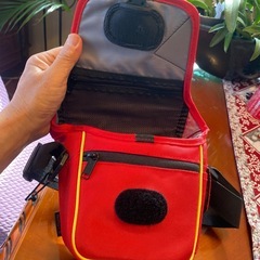 小型デジカメ用ショルダーバック タグ付きの画像