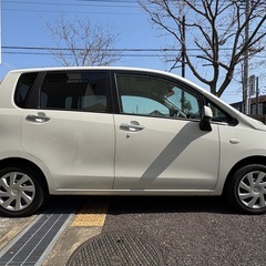 スバル　ステラ　(ダイハツ　ムーブのOEM車)
の画像