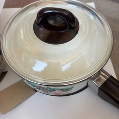 ホーロー片手鍋16cm.両手鍋20cmの画像