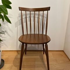 unicoダイニングチェアの画像