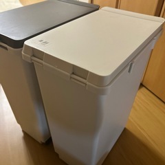 ゴミ箱2個セットの画像