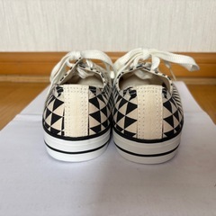 スニーカーの画像