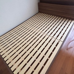 取引相手決定　セミダブルベッド　フレームとマットレスセットの画像