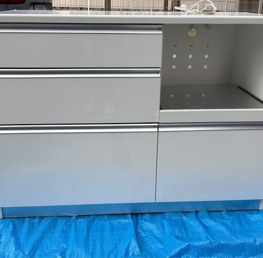 食器棚 (かの) 草津の収納家具《食器棚、キッチン収納》の中古あげます 