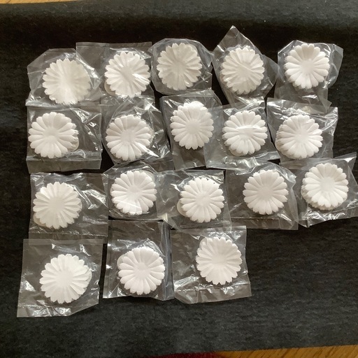 飯田深雪　抜き弁　カット弁　デージー　もめん　30枚×18袋　造花　未開封