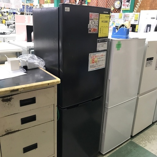 ジャングルジャングル貝塚店　冷蔵庫　アイリスオーヤマ　2021年製　黒　ブラック　右開き　2ドア　コンパクト　ノンフロン　162L 　中古　貝塚市　二色浜