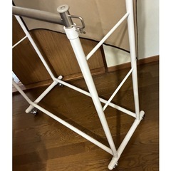 ハンガーラック2段 & カバー付き キャスター　高さ調節可能の画像