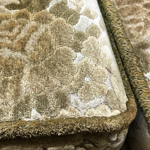 ジャングルジャングル貝塚店　ソファ　花柄　ゴールド　4人用　4人掛け　ゴージャス　オシャレ　中古　貝塚市　二色浜