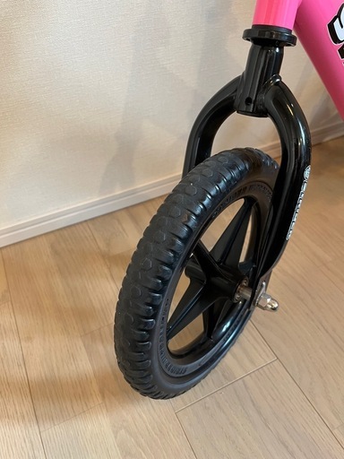 【美品・組み立て済でお渡し】ストライダー スポーツモデル 12インチ ピンク 日本正規品