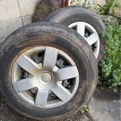 ハイエース　タイヤの画像