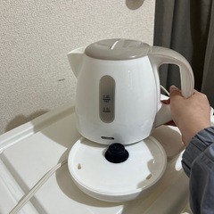 電気ポットの画像