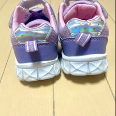 子ども　キッズ　スニーカー　紫　16cmの画像