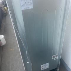 美品　Hisense ハイセンス 冷凍冷蔵庫 130L 2020年製 HR-D1302の画像