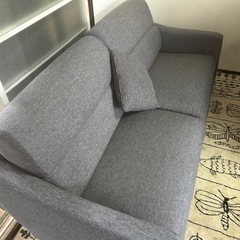 3人掛けソファ　グレーの画像