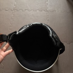  バイク用ヘルメット（シルバー）の画像