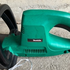 マキタ
ヘッジトリマ　　生垣　剪定　UH4830の画像