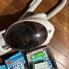 ３/31処分‼️　掃除機　紙パック付きの画像