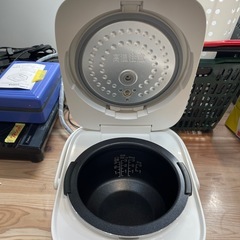 【ハイアール炊飯器】【3合炊き】2022年製★クリーニング済み/6ヶ月保証付き【管理番号0328】野の画像