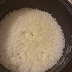 炊飯器3合の画像