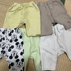 半袖
Tシャツ4点、ズボン5点セット　90〜100センチの画像