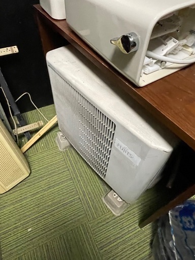 エアコン  室外機 部品取り 生活用品 空調家電